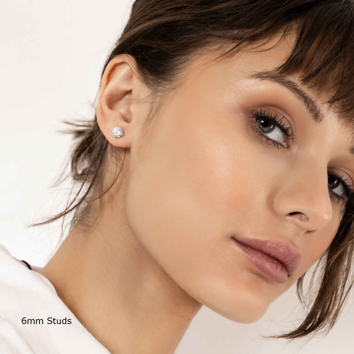 3-Prong Classic Moissanite Round Stud Earrings